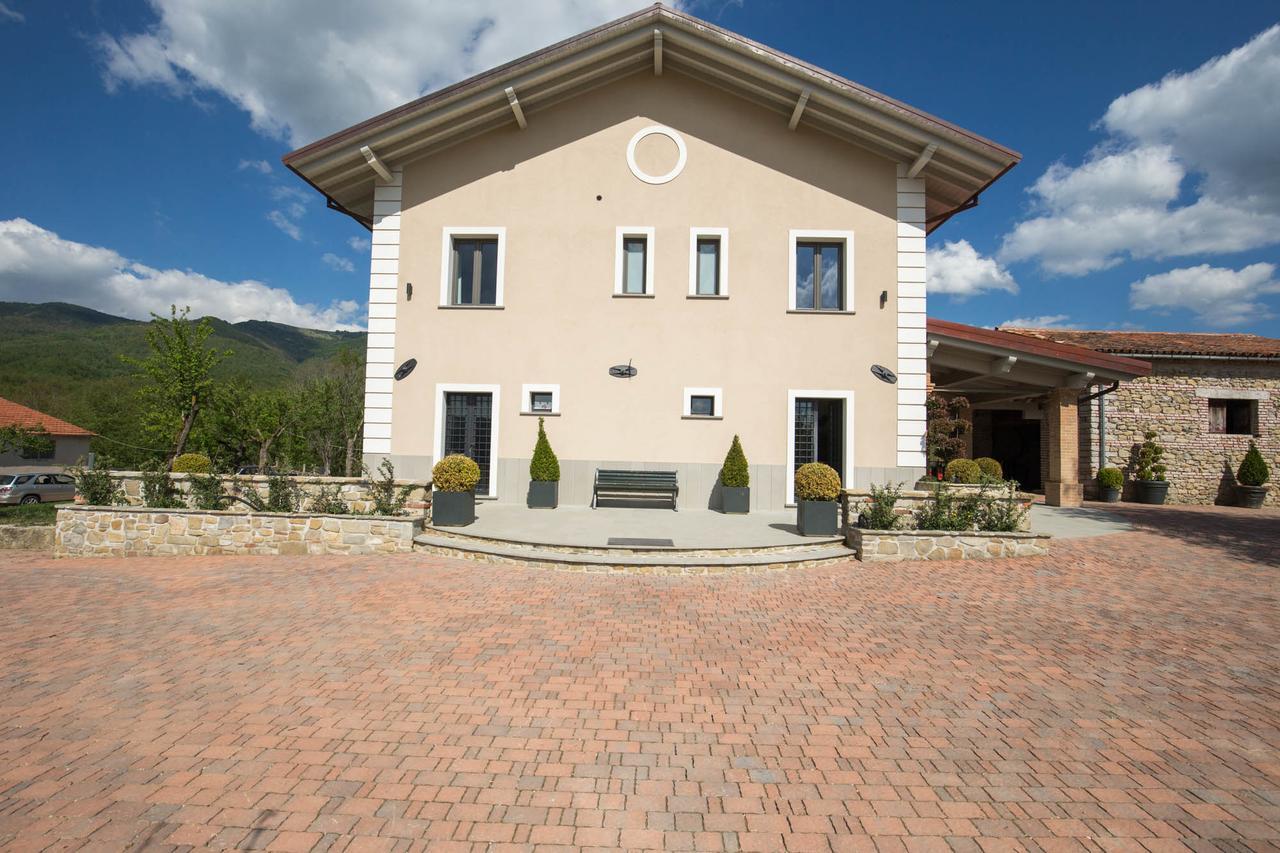 Casale Virginia Pensionat Cesariano Exteriör bild